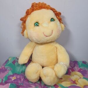 Vintage 1985 Kenner Hugga Bunch Tickles Left Facing Plush Doll